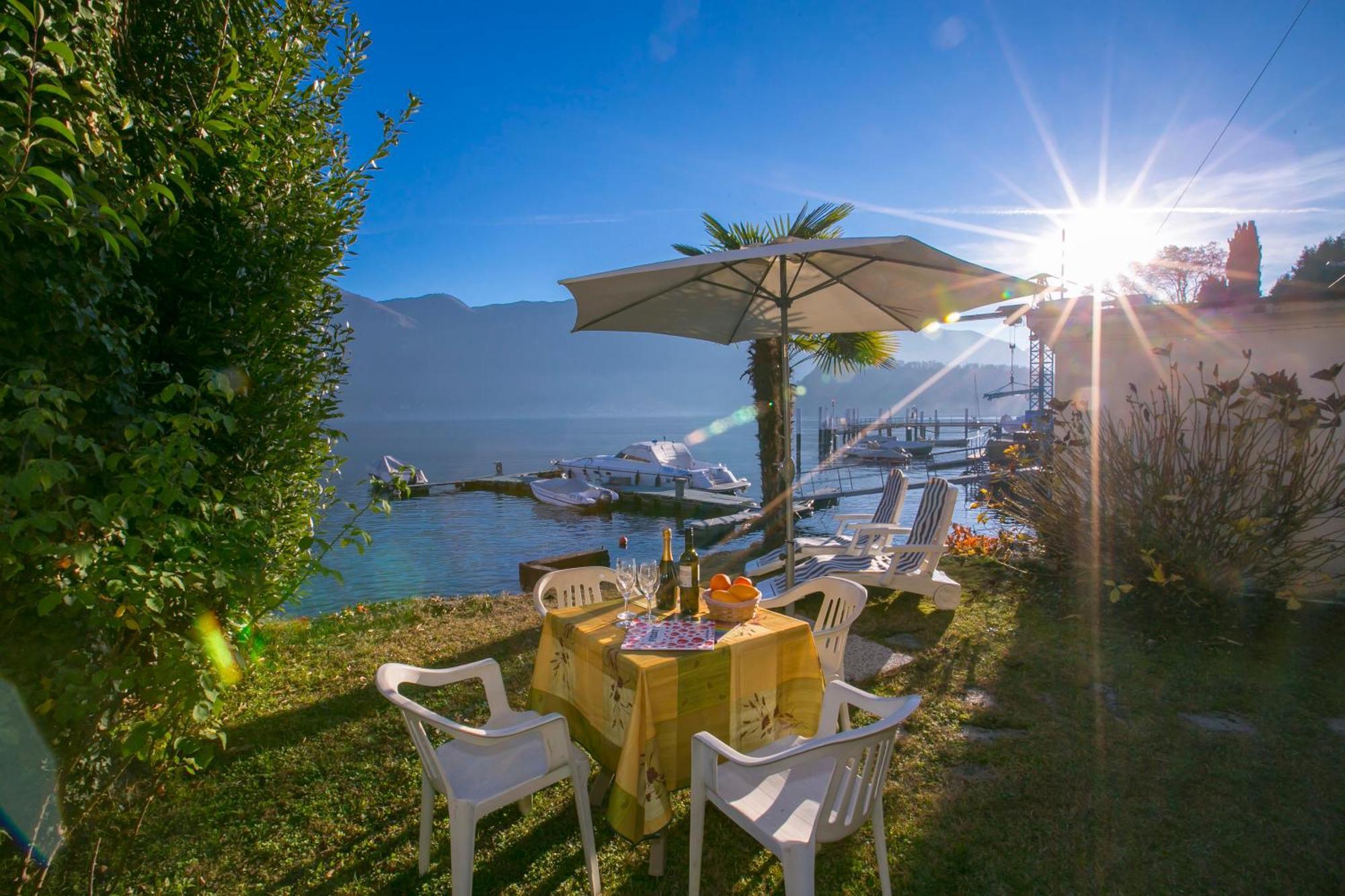 Casetta Al Lago Mezzegra Exterior photo