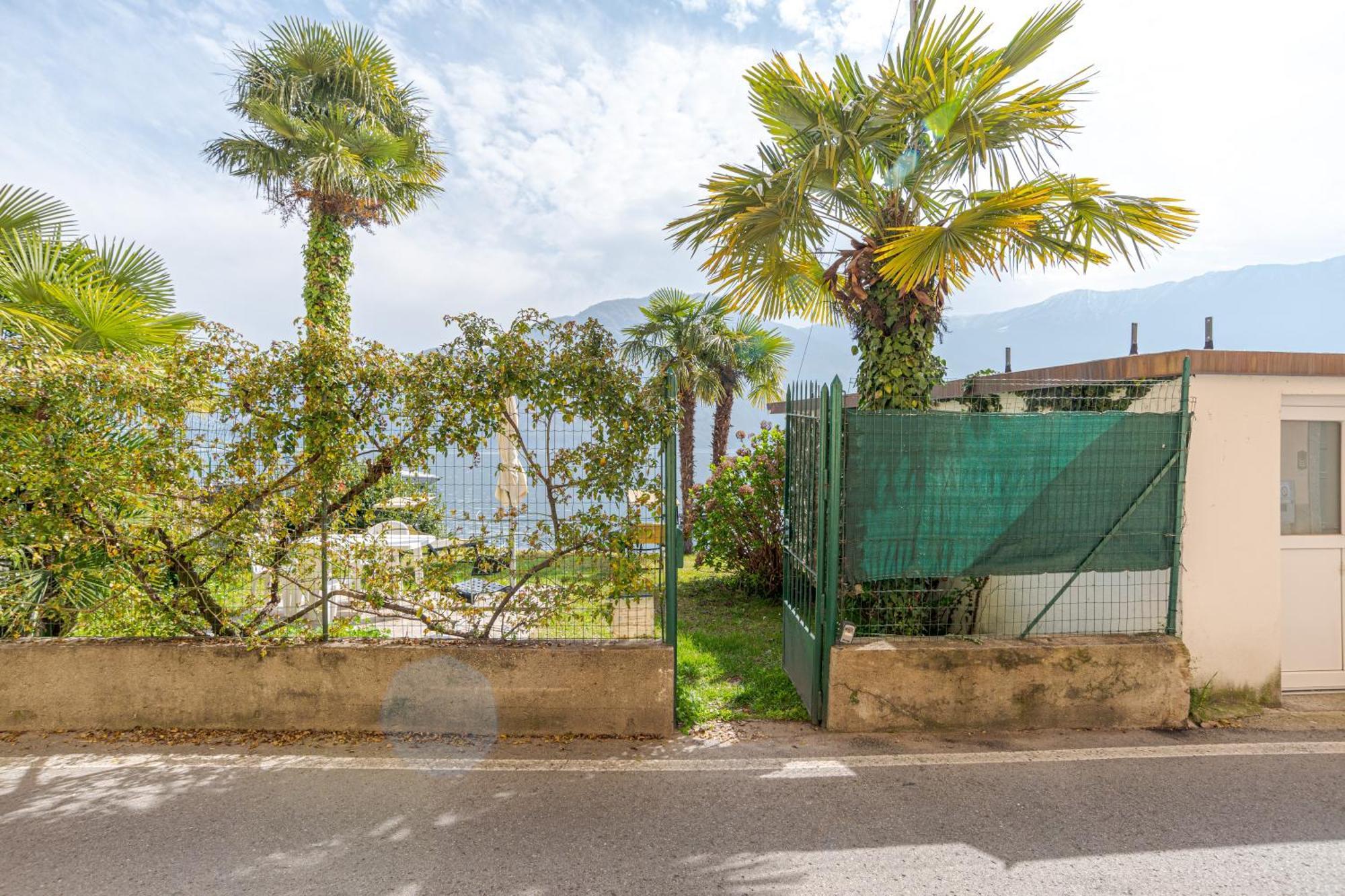 Casetta Al Lago Mezzegra Exterior photo